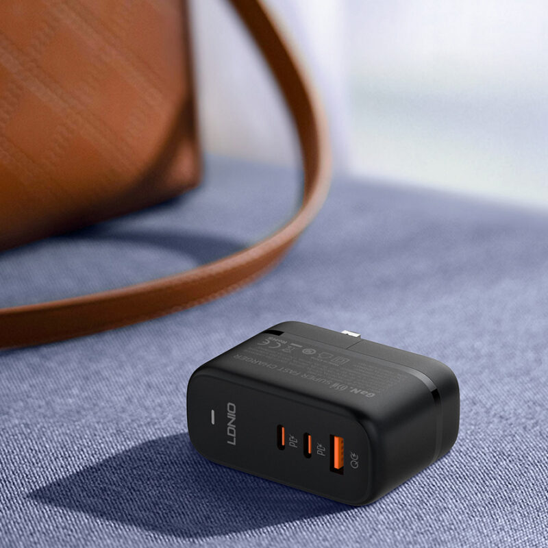 Istylei.com LDNIO GaN 65W fast charger ,with EU/UK/US plug , with type c to type c cable -Q366